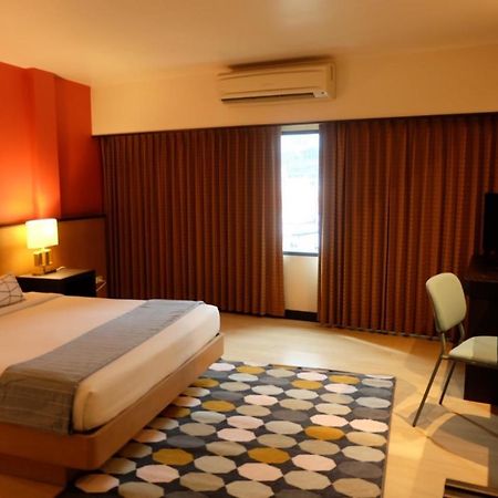 The Rose Bangkok Hotel Ngoại thất bức ảnh