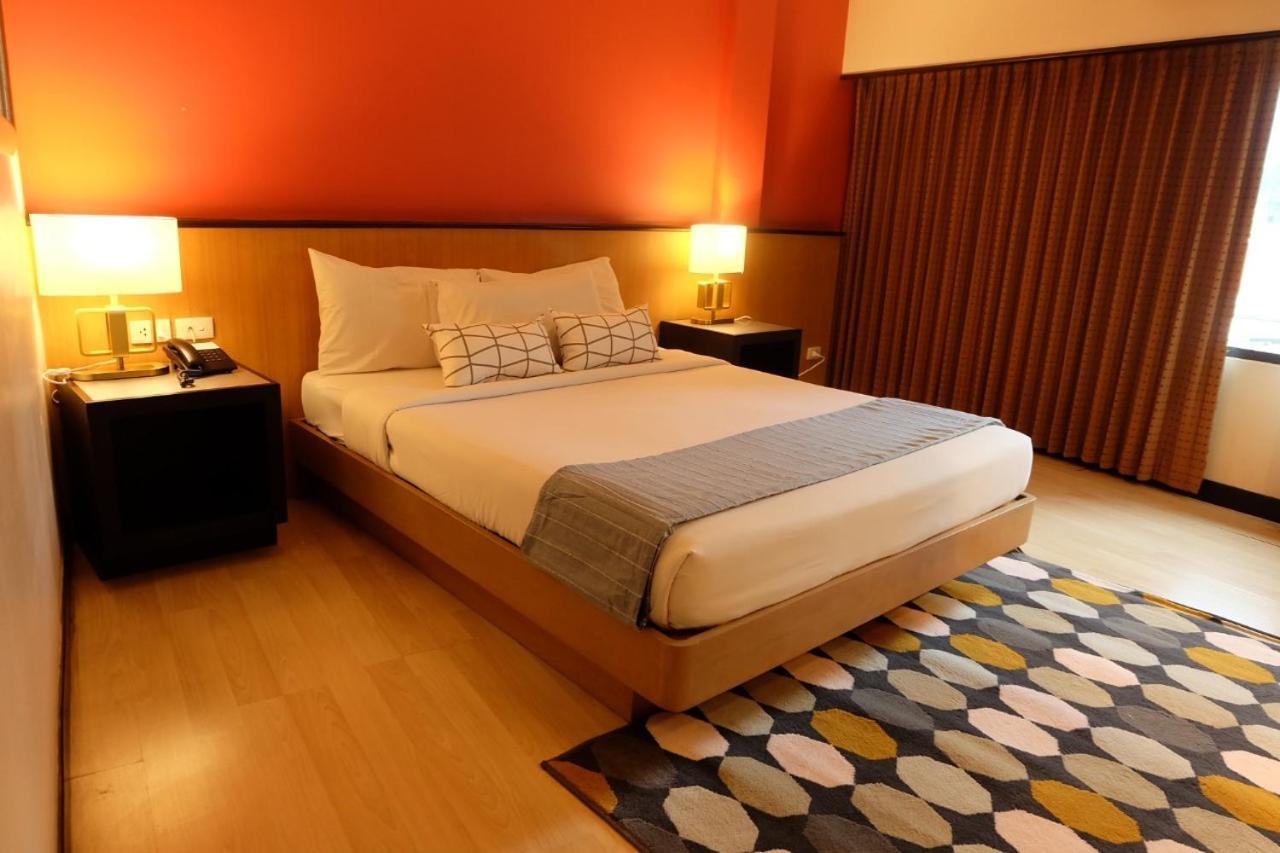 The Rose Bangkok Hotel Ngoại thất bức ảnh
